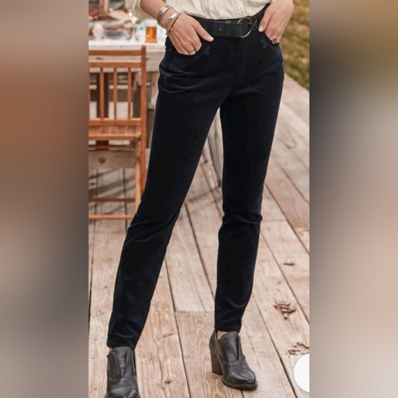 🩷🩵Sundance Black Embroidered Paisley Skinny Nightfall Velveteen Pant Size 4💜 - Picture 9 of 10